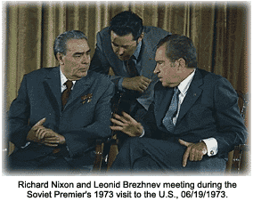 Nixon and Brezhnev sign ABM Treaty