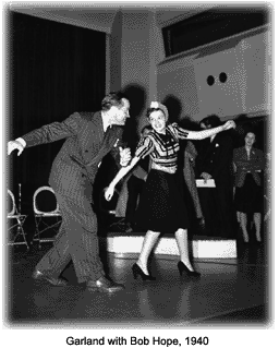 Garland on stage with Bob Hope